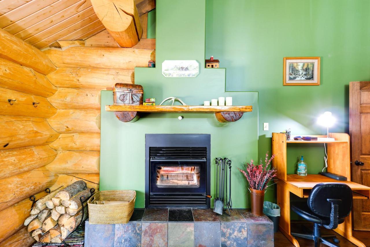Riverside Log Cabin On-Site Aurora Viewing! North Pole エクステリア 写真